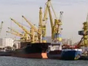 تعزيز قدرات ميناء الدار البيضاء: مارسا ماروك تضع 230 مترًا من الأرصفة العميقة في الخدمة تعزيز قدرات ميناء الدار البيضاء: مارسا ماروك تضع 230 مترًا من الأرصفة العميقة في الخدمة