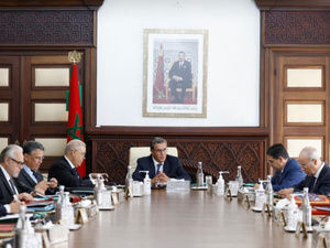 الحكومة تصادق على مشروعي مرسومين بشأن تمويل الحملات الانتخابية للأحزاب