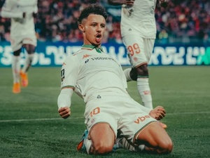 سفيان ديوب الأعلى أجرًا في نيس بسبب خطأ إداري في عقده سفيان ديوب الأعلى أجرًا في نيس بسبب خطأ إداري في عقده