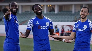 الدفاع الحسني الجديدي يصرف جزءًا من مستحقات لاعبيه قبل مواجهة الوداد الدفاع الحسني الجديدي يصرف جزءًا من مستحقات لاعبيه قبل مواجهة الوداد