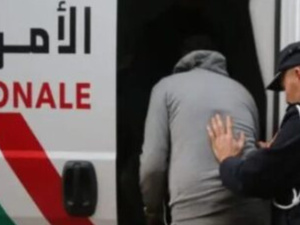 الشرطة بمراكش تحجز 17 ألف قرص مهلوس وتوقف أربعة أشخاص متورطين في الترويج الشرطة بمراكش تحجز 17 ألف قرص مهلوس وتوقف أربعة أشخاص متورطين في الترويج