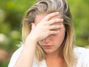 اكتئاب الربيع: فصل التجدد الذي يثير القلق لدى البعض اكتئاب الربيع: فصل التجدد الذي يثير القلق لدى البعض