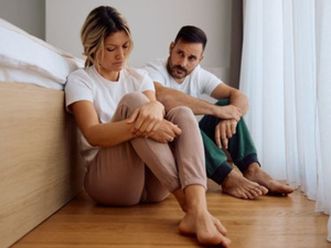 لماذا تنهك بعض العلاقات العاطفية بسرعة؟ قراءة نفسية في دينامية الأزواج لماذا تنهك بعض العلاقات العاطفية بسرعة؟ قراءة نفسية في دينامية الأزواج