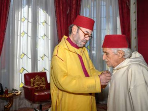 توشيح ملكي يكرّم مسار محمد يسف الحافل بالعطاء في خدمة الدين والوطن توشيح ملكي يكرّم مسار محمد يسف الحافل بالعطاء في خدمة الدين والوطن