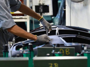 دراسة تنتقد النموذج الصناعي بالمغرب وتدعو إلى قطيعة مع السياسات النيوليبرالية دراسة تنتقد النموذج الصناعي بالمغرب وتدعو إلى قطيعة مع السياسات النيوليبرالية