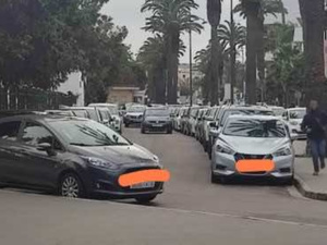 الدار البيضاء تعيد تنظيم ملف ركن السيارات: شراكات جديدة وحزم قانونية لإنهاء الفوضى الحضرية