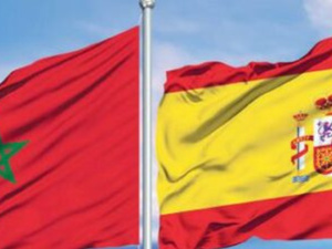 قنصلية متنقلة في إيبيزا: خدمات القرب تعزز ارتباط الجالية المغربية بوطنها قنصلية متنقلة في إيبيزا: خدمات القرب تعزز ارتباط الجالية المغربية بوطنها