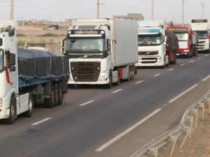 توتر أمني في مالي يدفع مهنيي النقل المغربي إلى دعوات الحذر وتعزيز المتابعة الميدانية توتر أمني في مالي يدفع مهنيي النقل المغربي إلى دعوات الحذر وتعزيز المتابعة الميدانية