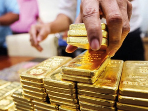 الذهب يتراجع إلى أدنى مستوى في ثلاثة أسابيع وسط ترقب قرارات البنوك المركزية الذهب يتراجع إلى أدنى مستوى في ثلاثة أسابيع وسط ترقب قرارات البنوك المركزية