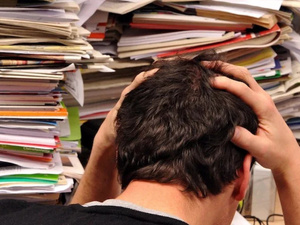 تقرير دولي: المخاطر النفسية في بيئة العمل تتسبب في 840 ألف وفاة سنوياً عالمياً