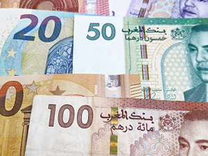 تنبيه للمغاربة المقيمين بالخارج: قواعد صارمة لإيداع العملات الصعبة في الحسابات البنكية بالمغرب تنبيه للمغاربة المقيمين بالخارج: قواعد صارمة لإيداع العملات الصعبة في الحسابات البنكية بالمغرب