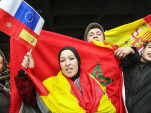 المغاربة يتصدرون مجدداً قائمة الحاصلين على الجنسية الإسبانية سنة 2025