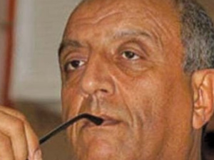 الحروفي اجماع يعرض جديده التشكيلي في رواق محمد الفاسي بالرباط الحروفي اجماع يعرض جديده التشكيلي في رواق محمد الفاسي بالرباط