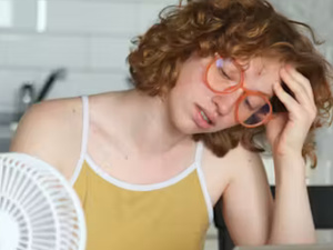 موجات الحر لا ترهق الجسد فقط.. كيف تؤثر درجات الحرارة المرتفعة على المزاج والسلوك؟