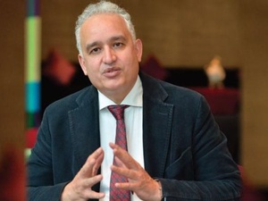 الدكتور الطيب حمضي: التوقيت الشتوي أكثر انسجاماً مع الصحة العامة وجودة الحياة