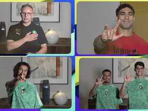 المنتخب المغربي يحتفي بأطفال مؤسسة للا أسماء من المكسيك المنتخب المغربي يحتفي بأطفال مؤسسة للا أسماء من المكسيك