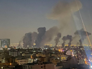 إيران ترفع سقف المواجهة مع الولايات المتحدة.. إغلاق هرمز يتصدر الرد على الضربات الأميركية إيران ترفع سقف المواجهة مع الولايات المتحدة.. إغلاق هرمز يتصدر الرد على الضربات الأميركية