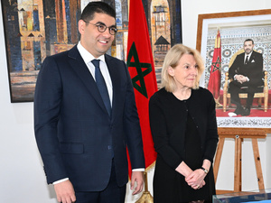 المغرب يستعيد تسع مستحاثات نادرة لأسنان ديناصورات تعود إلى أكثر من 72 مليون سنة المغرب يستعيد تسع مستحاثات نادرة لأسنان ديناصورات تعود إلى أكثر من 72 مليون سنة