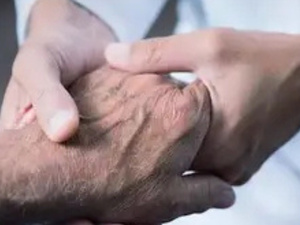 بعد الخمسين.. أربع عادات بسيطة تساعد على شيخوخة أكثر صحة