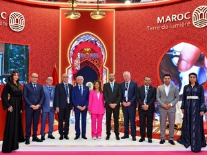 المغرب يفتتح جناحه في معرض IFTM Top Resa بباريس بحضور أندري أزولاي وسميرة سيطايل المغرب يفتتح جناحه في معرض IFTM Top Resa بباريس بحضور أندري أزولاي وسميرة سيطايل