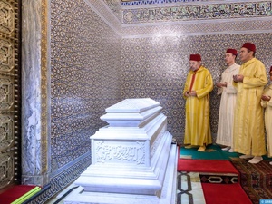 أمير المؤمنين يترأس حفلا دينيا إحياء للذكرى الثامنة والعشرين لوفاة جلالة المغفور له الملك الحسن الثاني