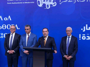 الأحرار يفتح باب المشاورات مع المنصوري ويؤجل الحسم في موقعه السياسي الأحرار يفتح باب المشاورات مع المنصوري ويؤجل الحسم في موقعه السياسي