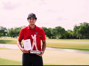 آدم بريسنو يحقق إنجازًا تاريخيًا ويتأهل إلى بطولة ضمن PGA TOUR آدم بريسنو يحقق إنجازًا تاريخيًا ويتأهل إلى بطولة ضمن PGA TOUR