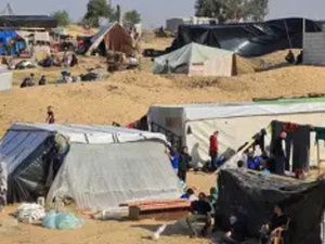 سبتة.. نحو 12 ألف مهاجر يعودون إلى المغرب بعد تفكيك مخيمات الإيواء