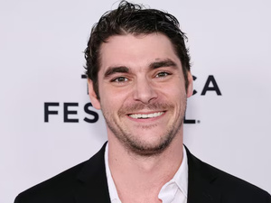 وفاة RJ Mitte عن 34 عاماً.. هوليوود تودع نجم «Breaking Bad»