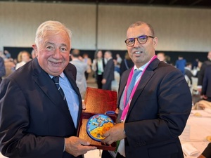 وفد مغربي يشارك في المؤتمر الـ95 لأقاليم فرنسا لتعزيز التعاون اللامركزي وفد مغربي يشارك في المؤتمر الـ95 لأقاليم فرنسا لتعزيز التعاون اللامركزي