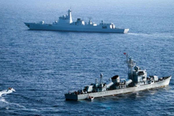بحر الصين الجنوبي : سفينة أمريكية متهمة بدخول المياه الصينية