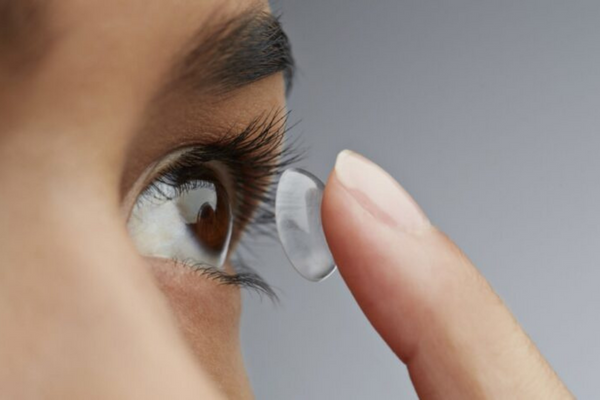 ثلاثة أسئلة لأخصائية في طب العيون
