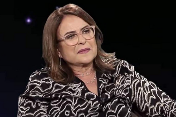 "خديجة أسد" في ذمة الله