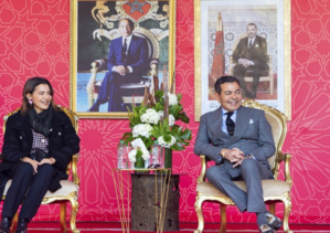 كأس الحسن الثاني/للا مريم : الأمير مولاي رشيد والأميرة لالا مريم يترأسان حفل توزيع الجوائز