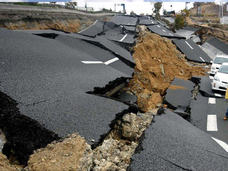 زلزال قوي يضرب اليابان وتحذير من التسونامي