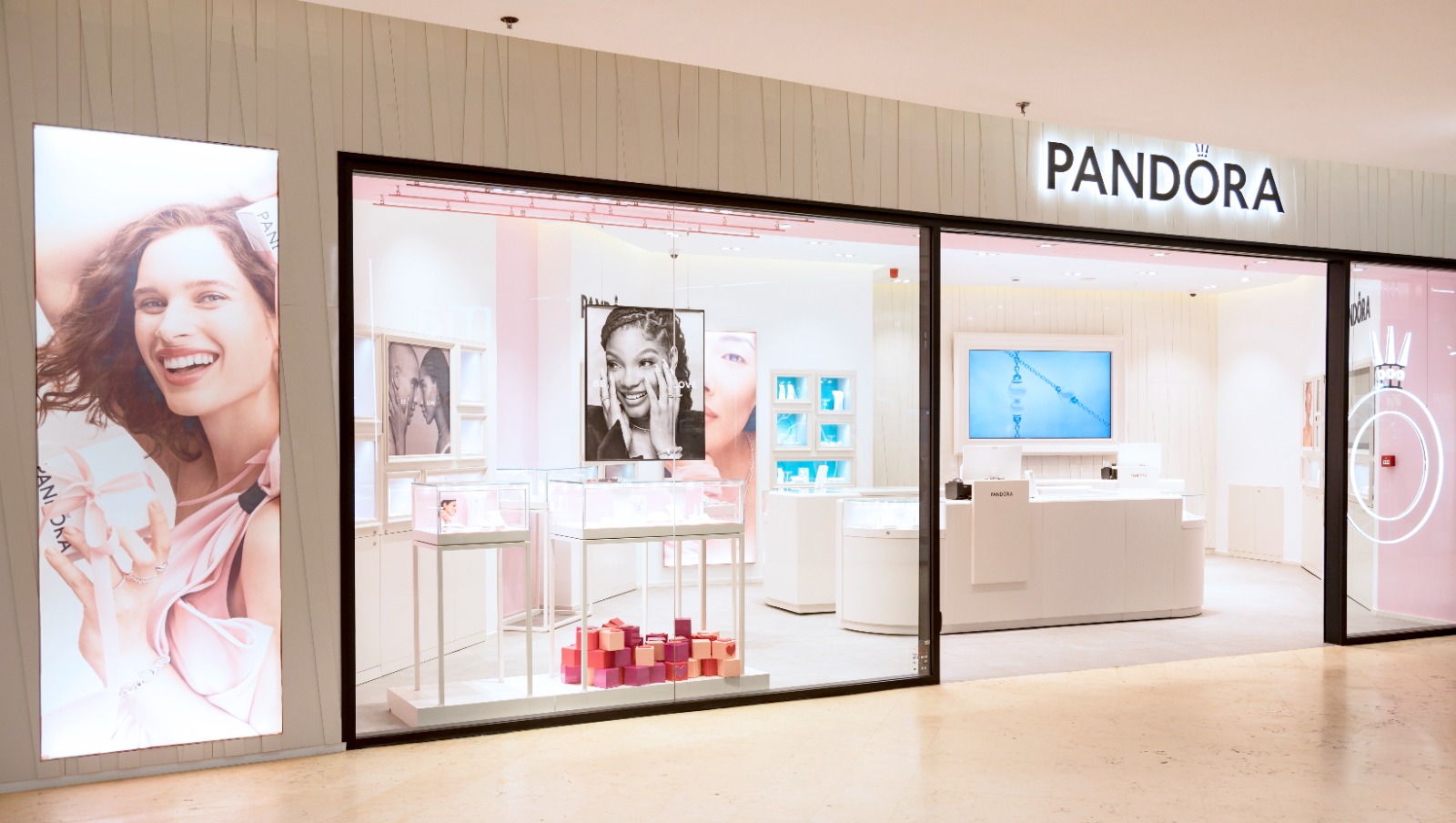 علامة Pandora تدشن أول متجر “concept-store” لها في شمال إفريقيا، بالدار البيضاء – المغرب