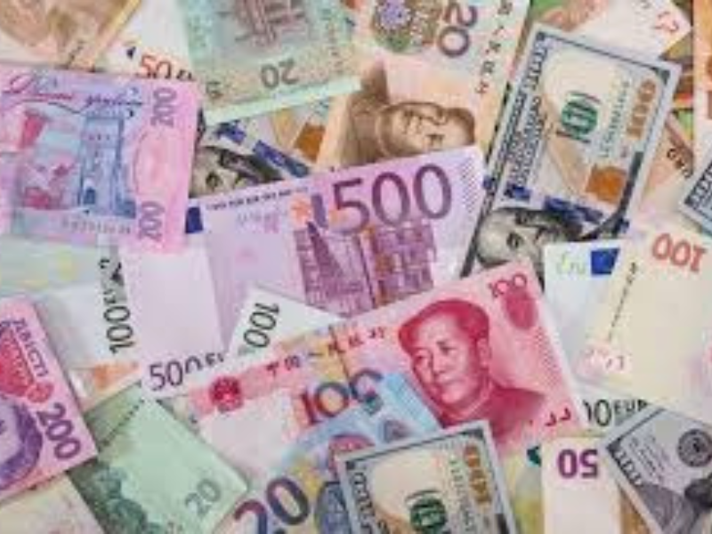 شكوك بتسريب العملات الأجنبية في إطار العمرة