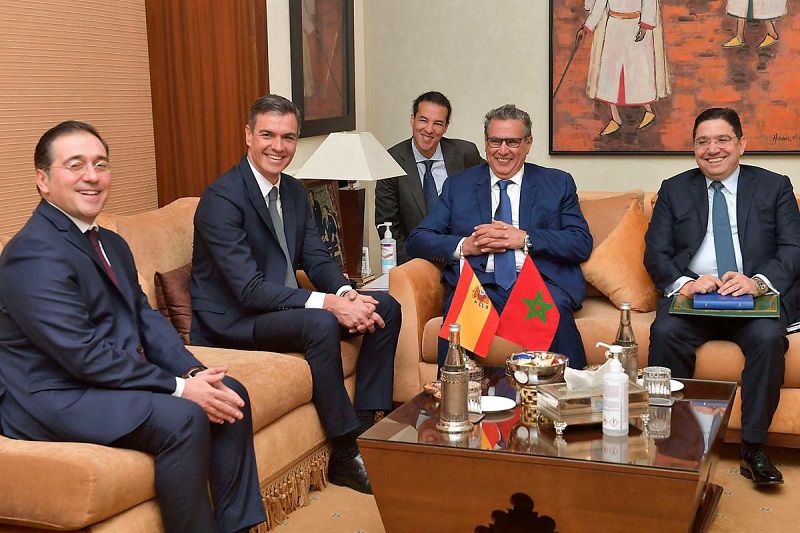 رئيس الوزراء الإسباني يقرر البقاء في منصبه ويحبط محاولة اليمين المتطرف الـ”مهووس”بالعداء تُجاه المغرب