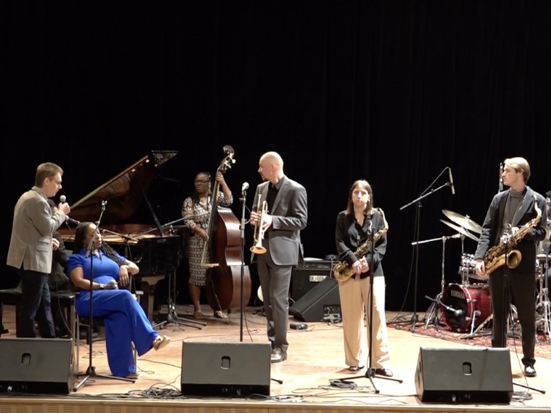 طنجة تحتضن الحفل العالمي لموسيقى الجاز طنجة تحتضن الحفل العالمي لموسيقى الجاز