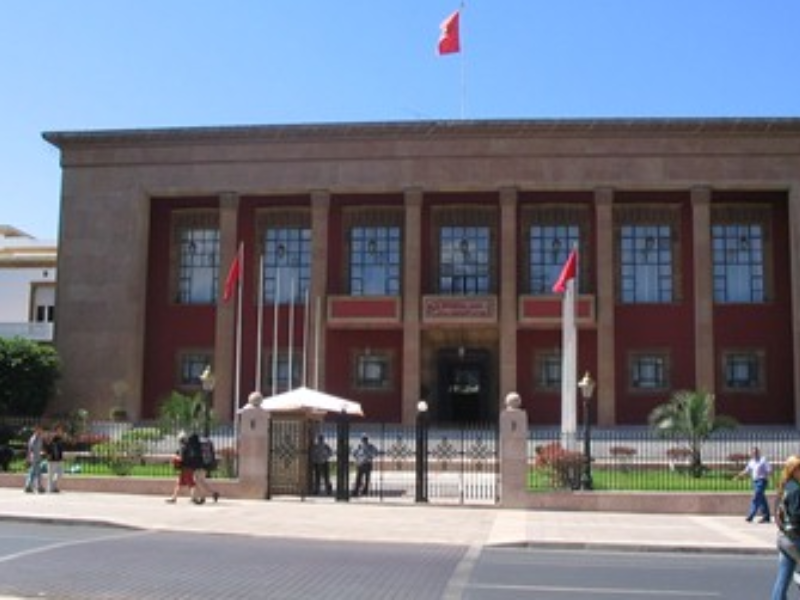 ثلاثون برلمانياً متابعون قضائياً بتهم مشينة وخطيرة: الفساد يطال الحياة السياسية في المغرب ثلاثون برلمانياً متابعون قضائياً بتهم مشينة وخطيرة: الفساد يطال الحياة السياسية في المغرب