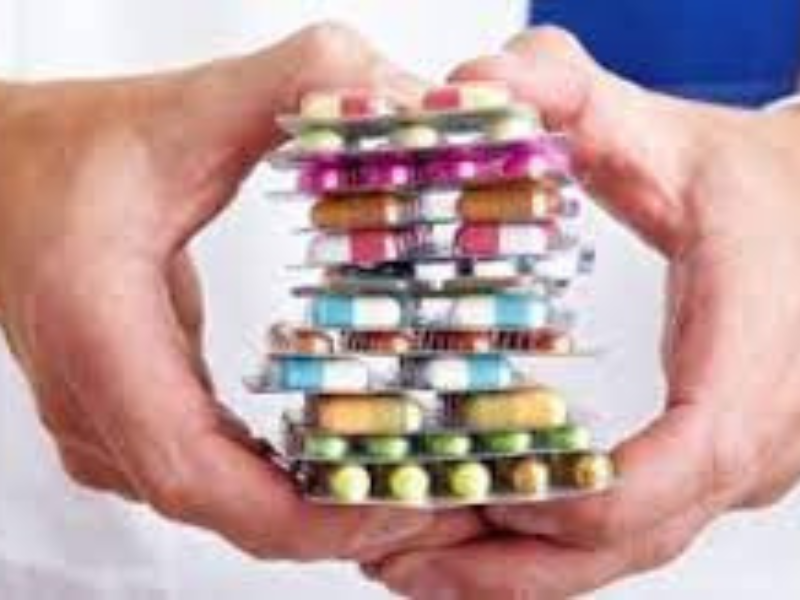 تأثير الثلاجة على العقاقير: بين الحفاظ على الفعالية وسلامة الاستخدام تأثير الثلاجة على العقاقير: بين الحفاظ على الفعالية وسلامة الاستخدام