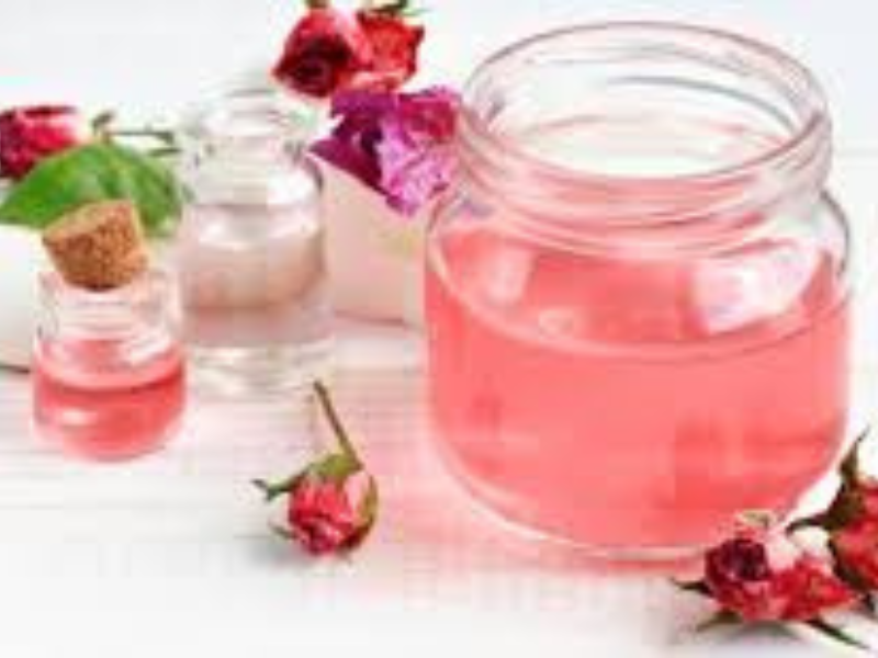 فوائد ماء الورد للعينين: كل ما تحتاج إلى معرفته فوائد ماء الورد للعينين: كل ما تحتاج إلى معرفته
