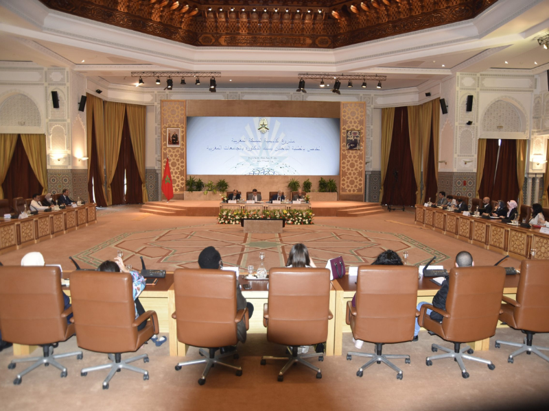 المؤرخ خالد بن الصغير يلقي محاضرة حول "التاريخ والترجمة" المؤرخ خالد بن الصغير يلقي محاضرة حول "التاريخ والترجمة"