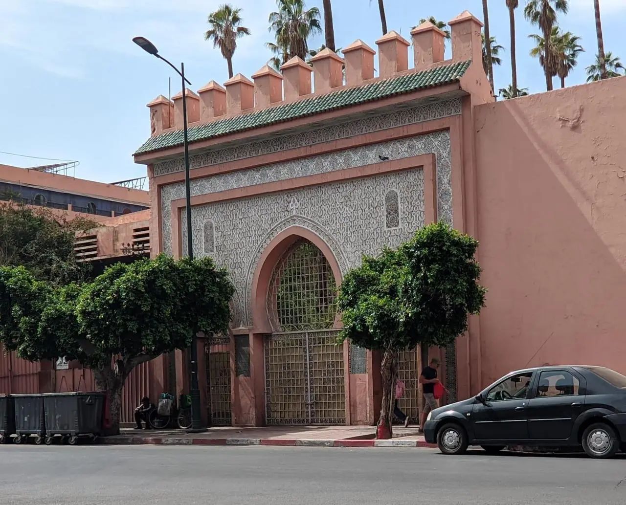 هدم تراث ثقافي عبارة عن كنيس يهودي تاريخي في مراكش لغرض إنشاء عمارة هدم تراث ثقافي عبارة عن كنيس يهودي تاريخي في مراكش لغرض إنشاء عمارة