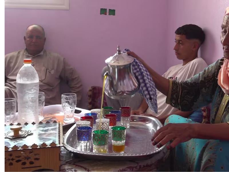 الذكرى السنوية لزلزال تارودانت: عودة الحياة بفرحة المتضررين إلى منازلهم الجديدة الذكرى السنوية لزلزال تارودانت: عودة الحياة بفرحة المتضررين إلى منازلهم الجديدة