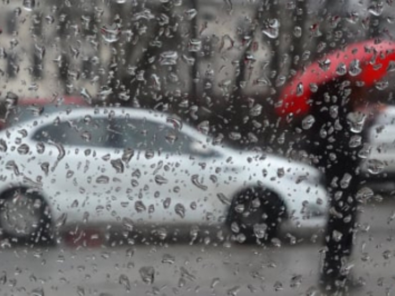 أمطار رعدية قوية ورياح عاصفية تضرب عدة مناطق بالمملكة أمطار رعدية قوية ورياح عاصفية تضرب عدة مناطق بالمملكة