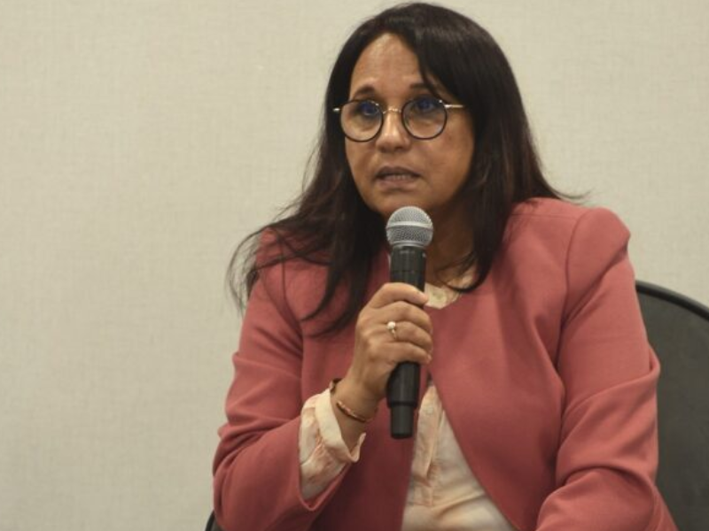 تتويج آمنة بوعياش بجائزة "البحر الأبيض المتوسط" في إيطاليا. تتويج آمنة بوعياش بجائزة "البحر الأبيض المتوسط" في إيطاليا.