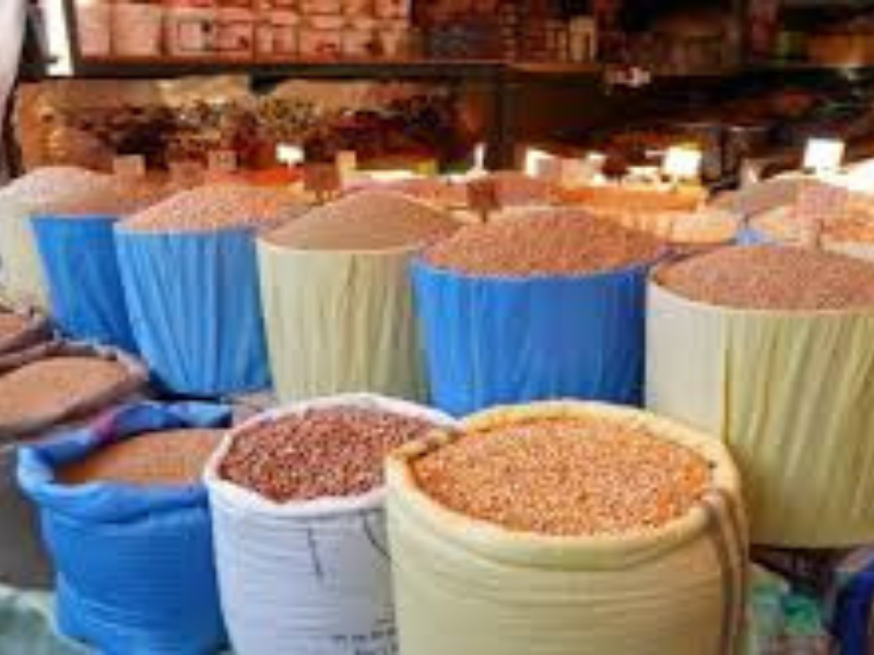 ارتفاع أسعار القطاني في سوق الحبوب بالدار البيضاء وسط موجة برد قاسية ارتفاع أسعار القطاني في سوق الحبوب بالدار البيضاء وسط موجة برد قاسية