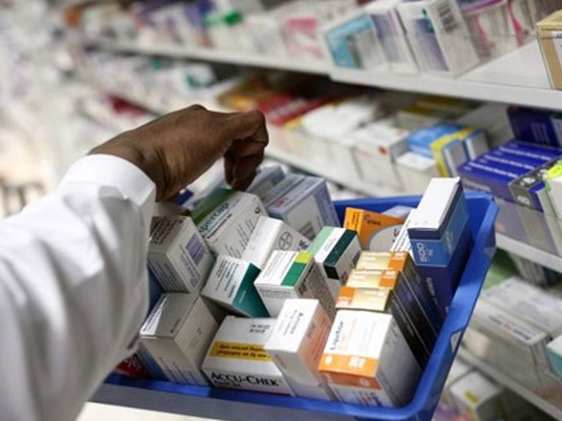 وزارة الصحة تخفض أسعار 27 دواءً من بينها أدوية لعلاج السرطان وزارة الصحة تخفض أسعار 27 دواءً من بينها أدوية لعلاج السرطان