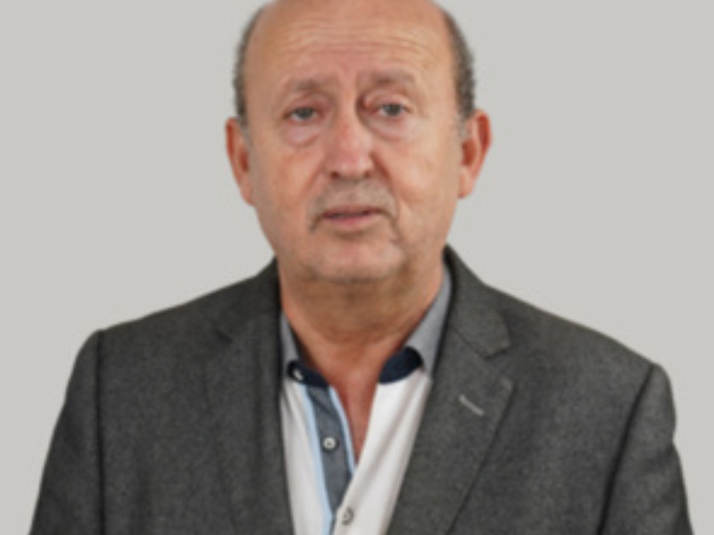قمة فارقة